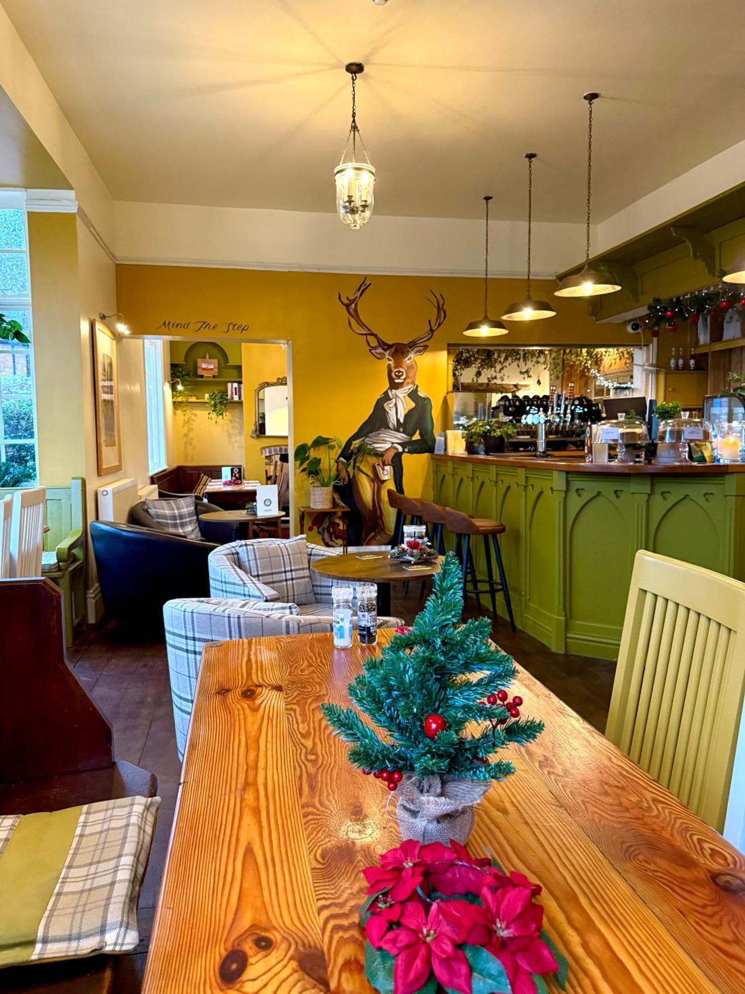 The Old Hunting Lodge At The Talbot Inn Tenbury Bagian luar foto