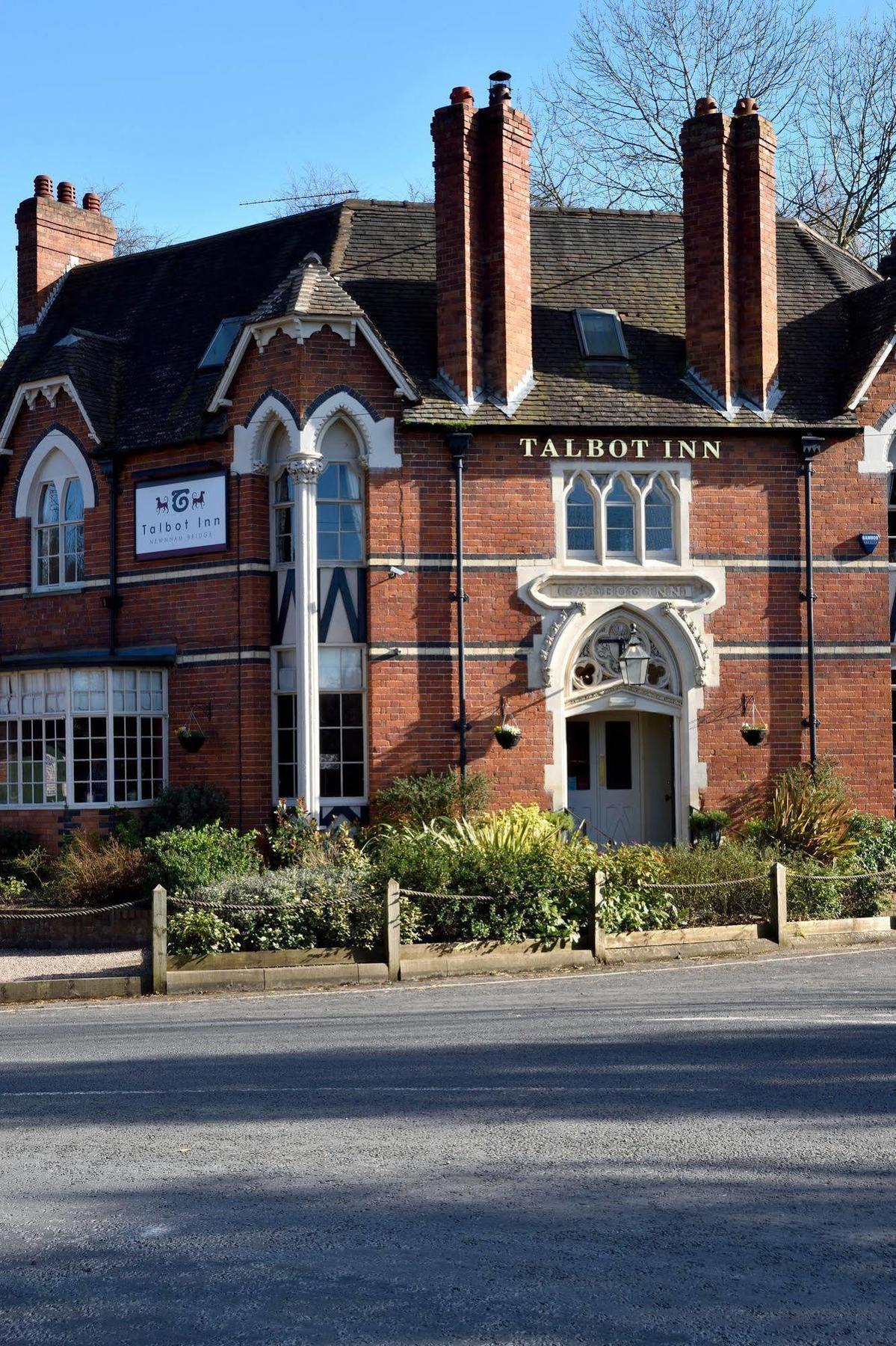 The Old Hunting Lodge At The Talbot Inn Tenbury Bagian luar foto